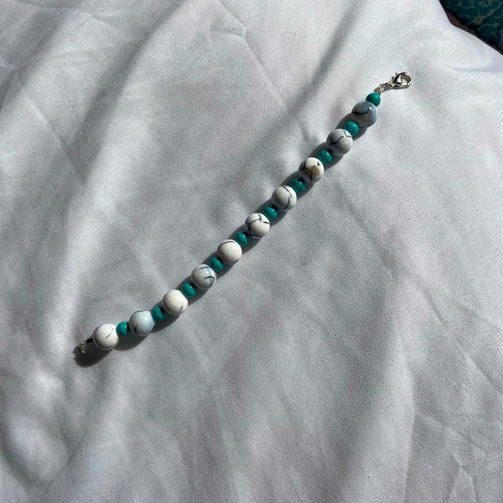 Blue and white beaded bracelet